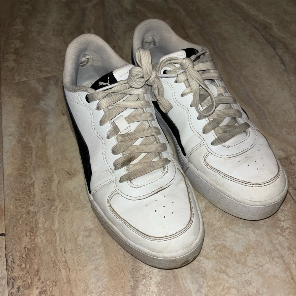 Puma white and black trainers women’s 7.5